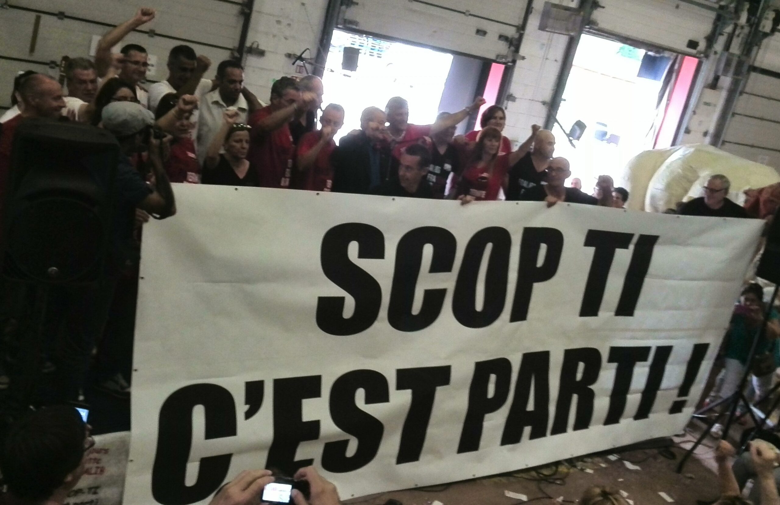 actie van medewerkers van vrij en democratisch theeproducent SCOP-TI