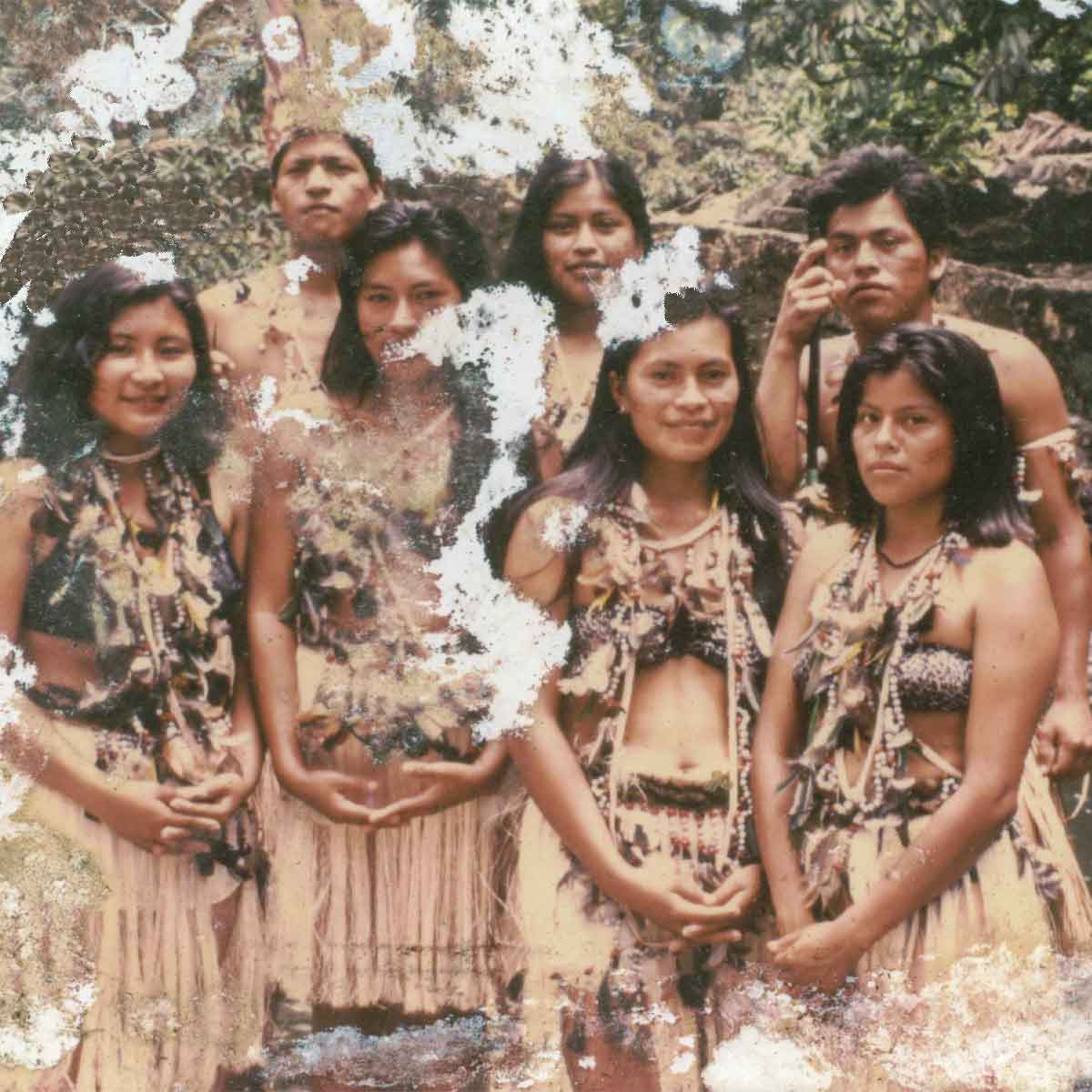 inheemse Kichwa in traditionele klederdracht