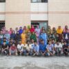 De werkers van vrij en eerlijk bedrijf Oporajeo in Bangladesh